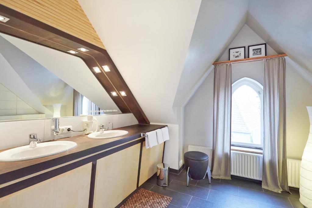 Rheda-Wiedenbrück Hotel Zur Wartburg מראה חיצוני תמונה